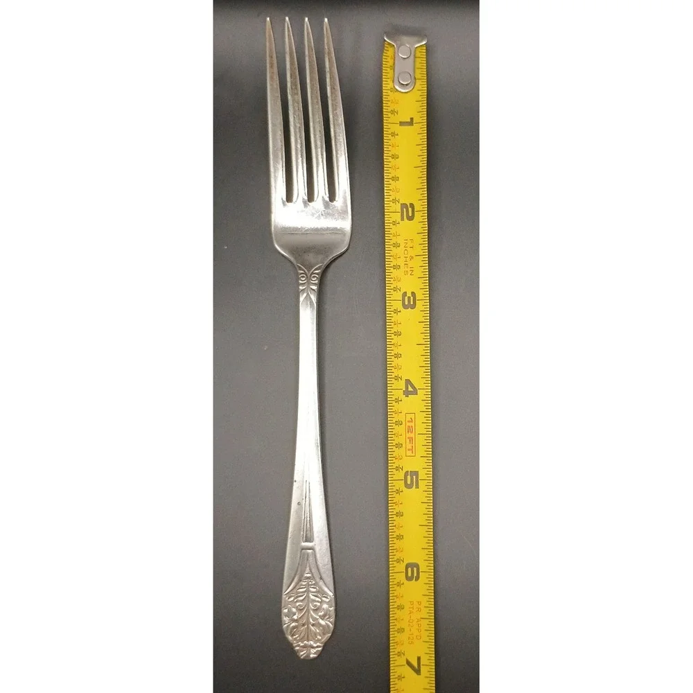 Claudia (Silverplate) by Unknown Mfg Silver - 1 piece